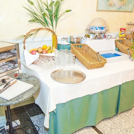 Hotel Ana Maria 3*