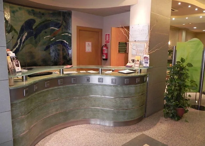 מלון Ana Maria 3*