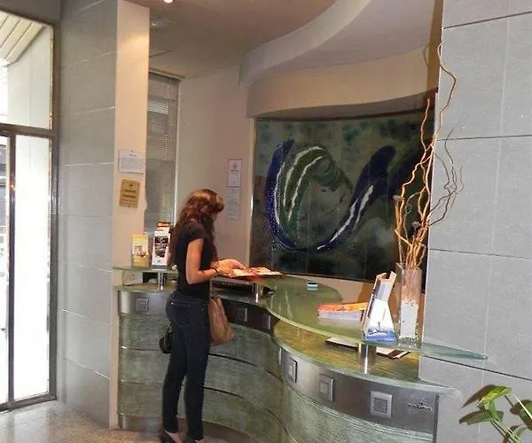 Ana Maria מלון 3*