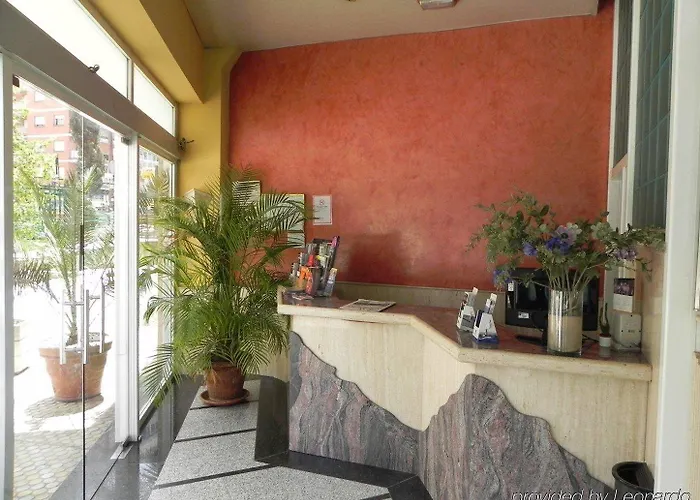 מלון Ana Maria 3*