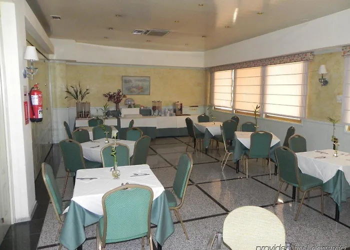 מלון Ana Maria 3*