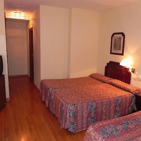 Ana María Hotel Granada