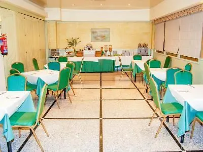 Ana María Hotel 3*